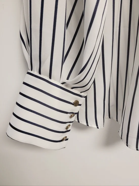 Ryegrass NWT Womens Size 1X White/Navy Striped Button Collared V-Neck Long Slee - Picture 5 of 9